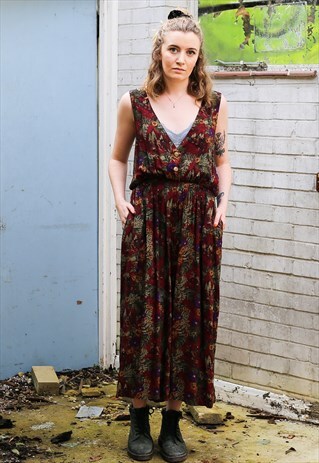 VINTAGE 80S JUMPSUIT WITH HORSE & RIDER DESIGN.