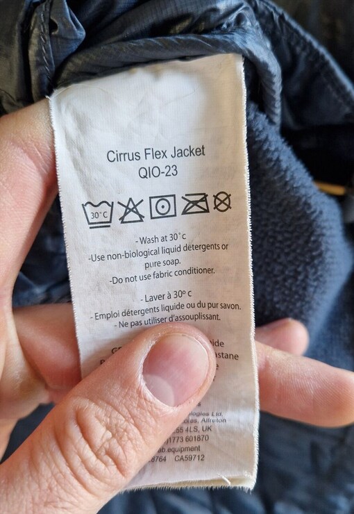 garment image