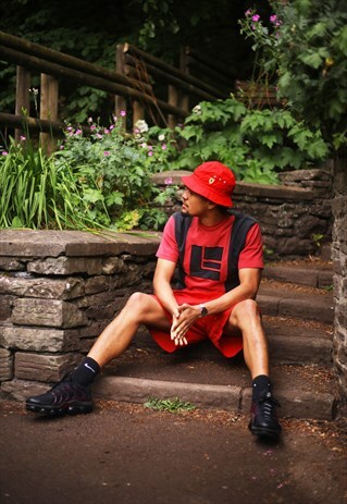 VINTAGE 90'S RED FERRARI BUCKET HAT