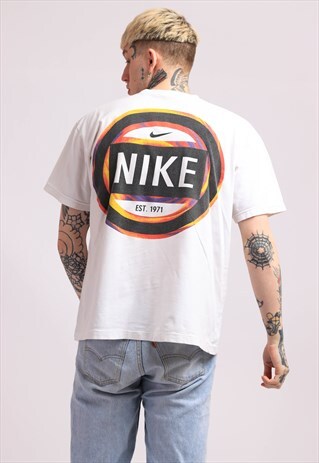 VINTAGE NIKE T-SHIRT