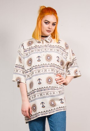VTG 90'S WAVEY ABSTRACT PATTERN SHORT SLEEVE ZIP NECK SHIRT