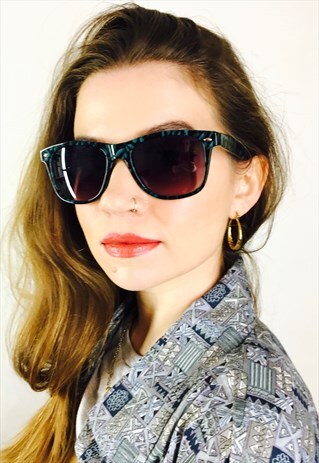 VINTAGE INSPIRED UNISEX WAYFARER ANIMAL PRINT BLACK BLUE