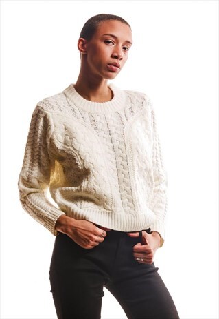 KNITTED SWEATER - WHITE
