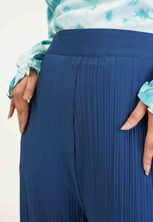 garment image