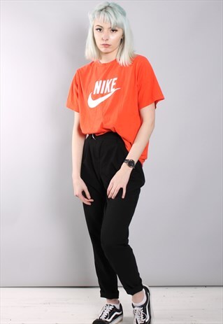 VINTAGE NIKE T-SHIRT