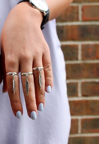 SKINNY FEATHER DANGLE RING