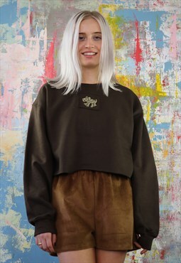 Cropped Sweatshirt in chocolate brown with yap patch
