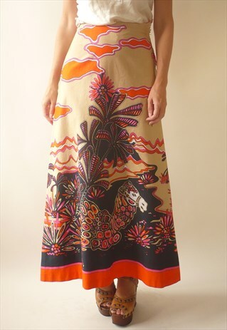 1970'S VINTAGE PSYCHEDELIC NOVELTY CAMEL PRINT MAXI SKIRT