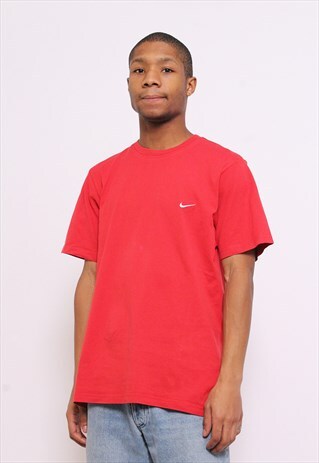 VINTAGE NIKE T SHIRT