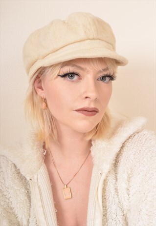 VINTAGE WOOL FELT CAP HAT IN CREAM