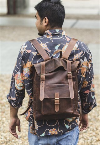 DARK STRESSED BROWN HUNTER LEATHER MESSENGER BACKPACK