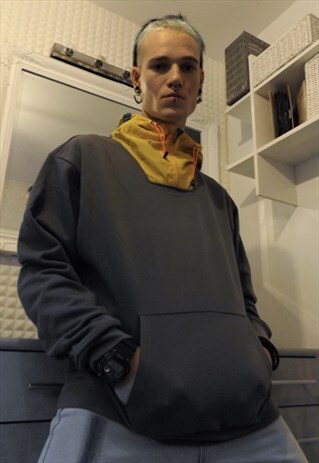 STITCHED REWORDED Y2K HIGH NECK 90S SKIING LOOK BEAM HOODIE