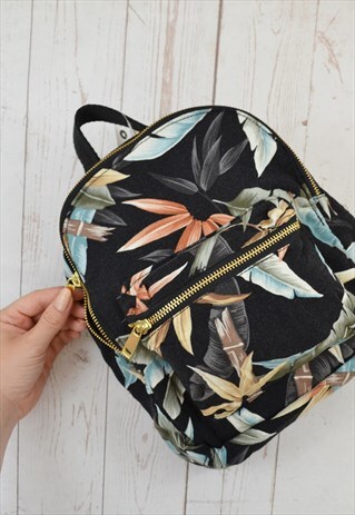 BEYOND RETRO LABEL FLORAL PATTERNED MINI BACKPACK