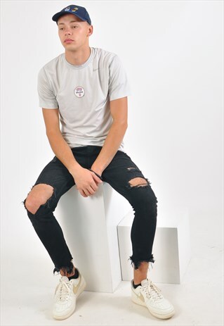 VINTAGE 90'S NIKE ROUND NECK T-SHIRT