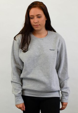 VINTAGE REEBOK SWEATER