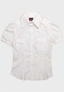 Bebe Y2K white short-sleeved button up fitted shirt
