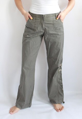 KHAKI TROUSERS WITH EMBROIDERY DETAILS