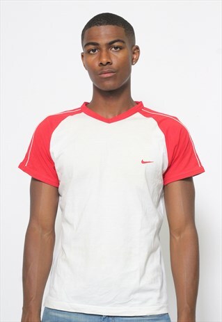 VINTAGE NIKE T-SHIRT