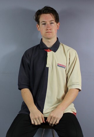 VINTAGE TOMMY HILFIGER SAILING GEAR POLO SHIRT IN NAVY AND B