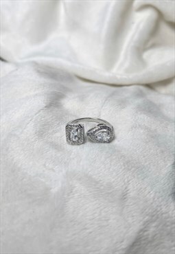 BELARUS Diamond Ring