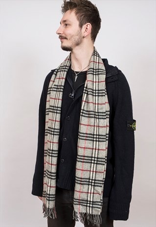 VINTAGE BURBERRY GREY LAMBSWOOL SCARF