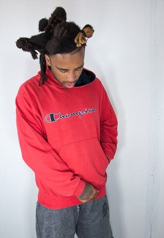 CHAMPION EMBROIDED RED VINTAGE SWEATER