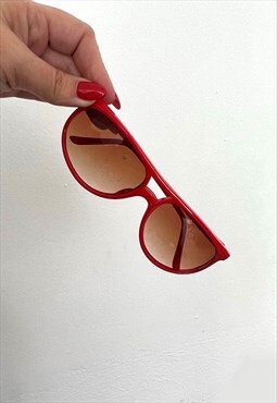 Vintage Hot Red Frame with  Gradient Red lenses