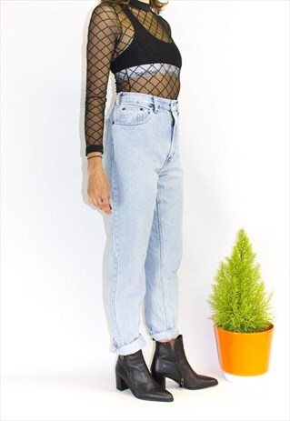 VINTAGE 80'S HIGH WAIST TAPERED LEG MOM LEVI JEANS