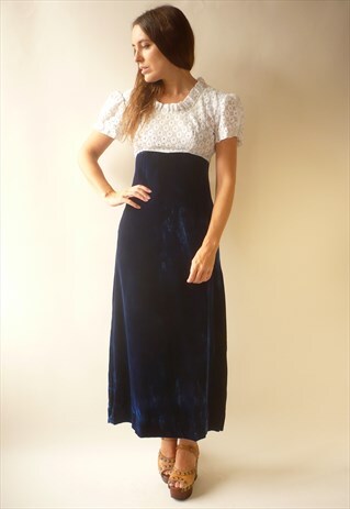1970'S VINTAGE BOHEMIAN BLUE VELVET & CUTWORK LACE DRESS