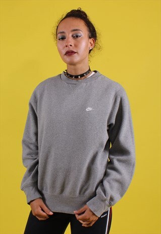 GREY NIKE EMBROIDERED SWEATSHIRT