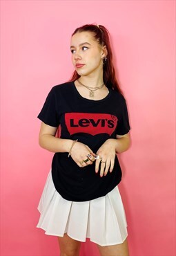 Vintage Levis Spellout Black Top T Shirt