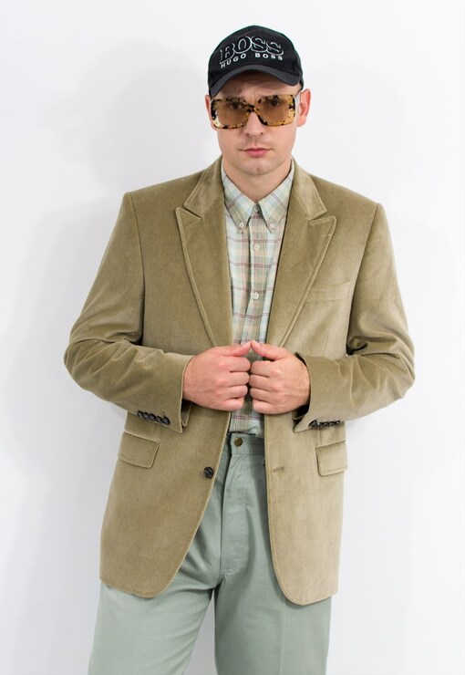 garment image